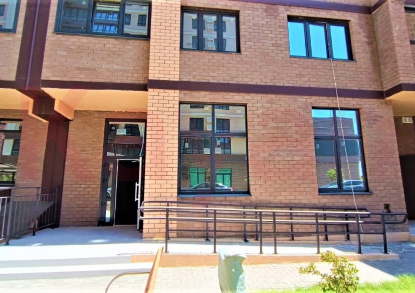 Продажа коммерции, 98 кв.м (Свободного назначения) фото 0