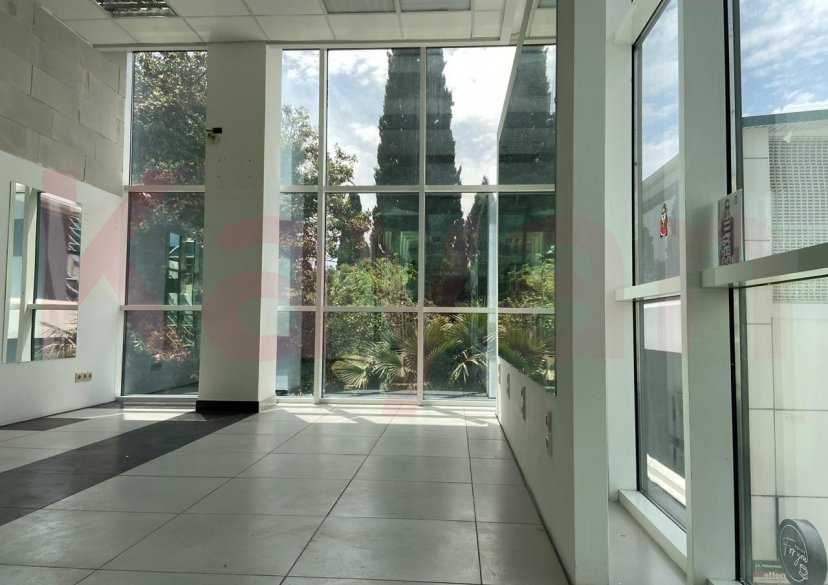 Продажа коммерции, 52 кв.м (Торговая площадь) фото 2