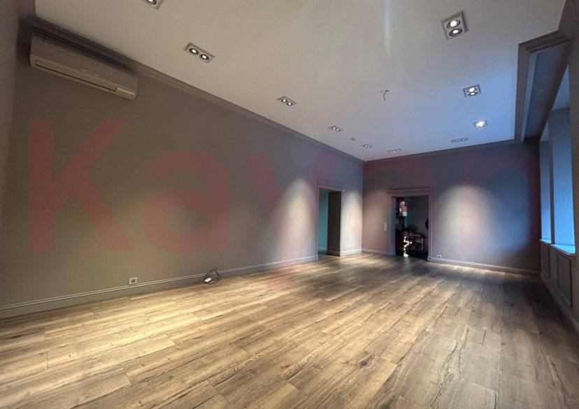 Аренда коммерции, 100 кв.м (Шоурум) фото 0