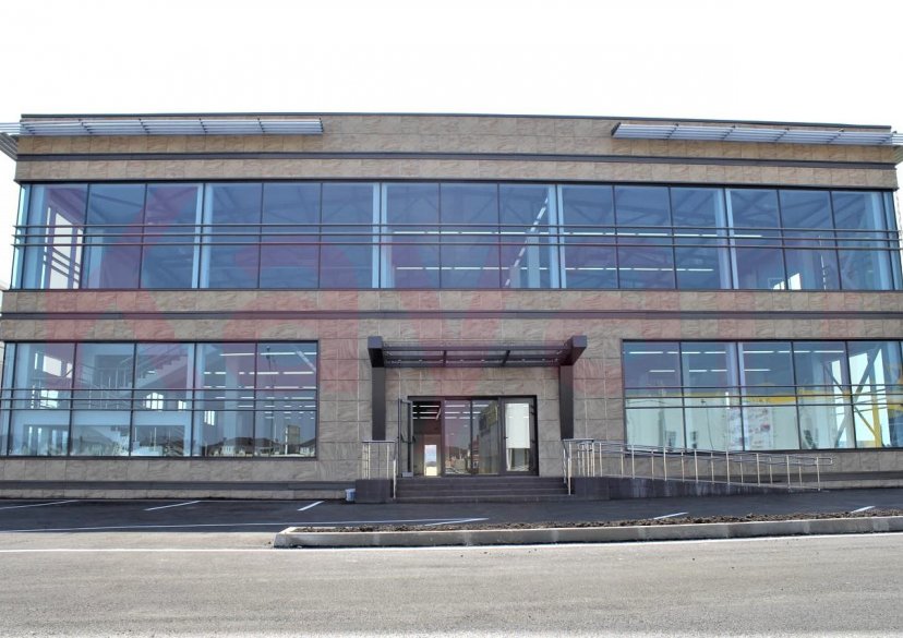 Аренда коммерции, 1900 кв.м (Торговая площадь) фото 0