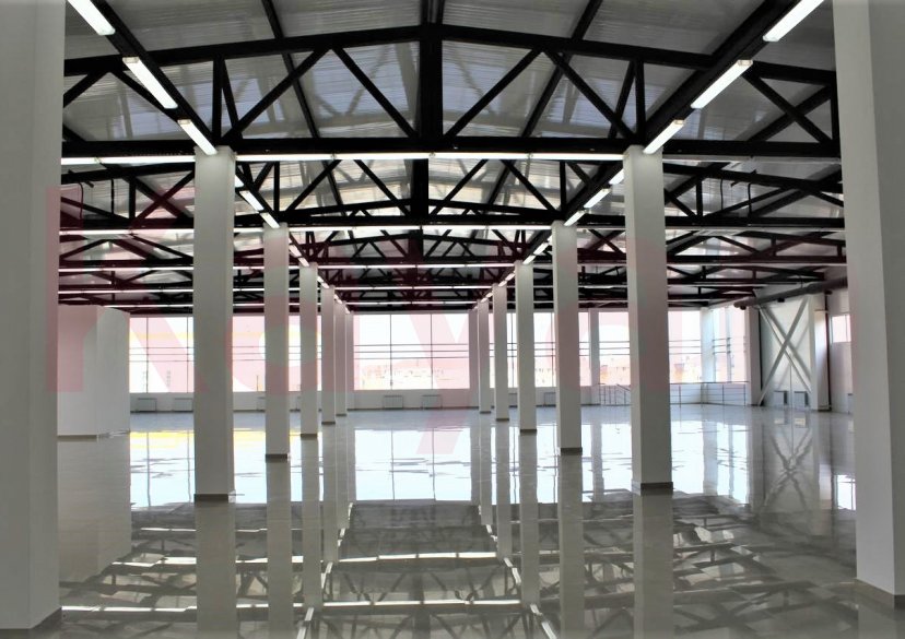 Аренда коммерции, 1900 кв.м (Торговая площадь) фото 1