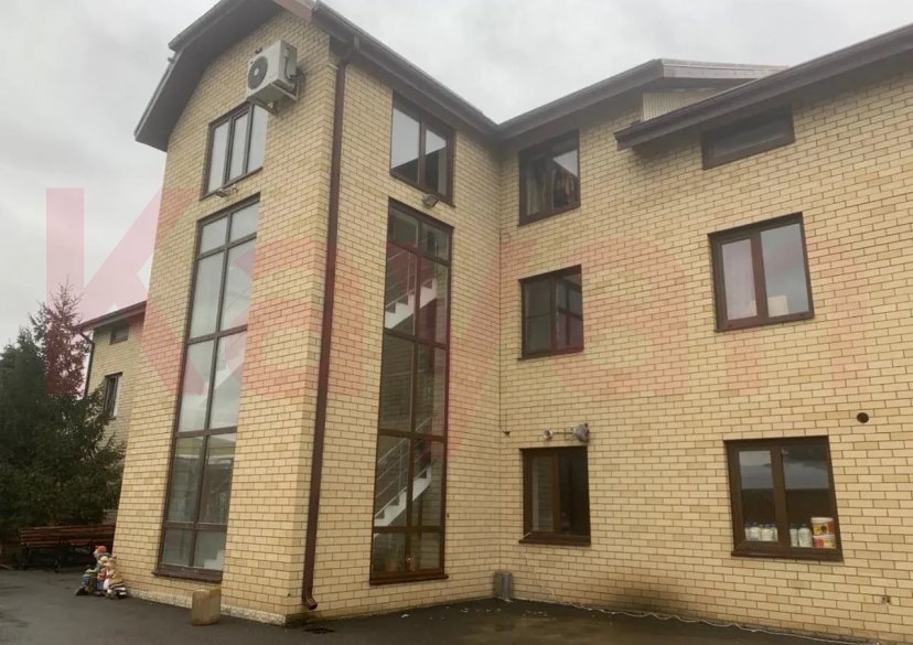 Аренда коммерции, 1100 кв.м (Гостиница) фото 0