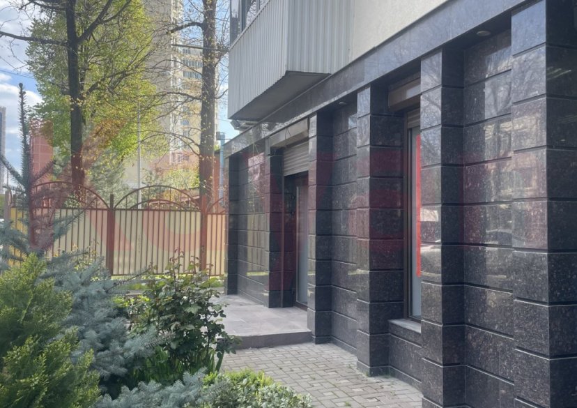 Аренда коммерции, 76 кв.м (Торговое) фото 1