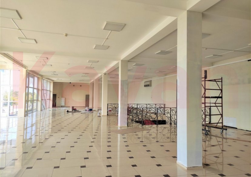 Аренда коммерции, 450 кв.м (Торговое) фото 3 Аренда коммерции, 450 кв.м (Торговое) фото 3