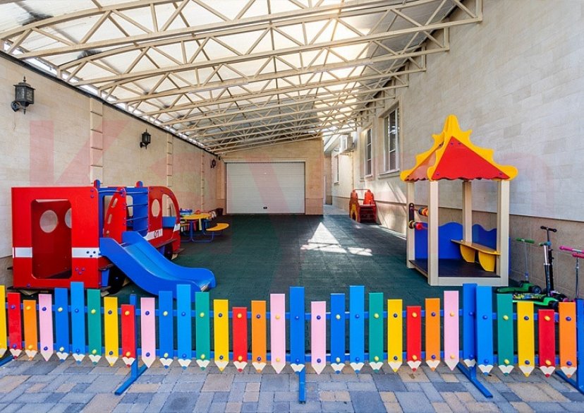 Продажа коммерции, 1019 кв.м (Офисное) фото 0