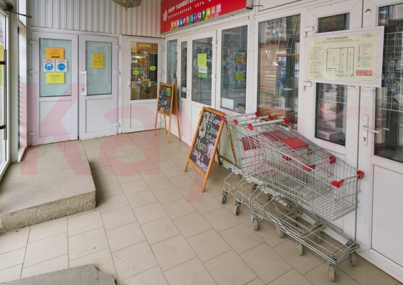 Продажа коммерции, 800 кв.м (Торговый центр) фото 8 Продажа коммерции, 800 кв.м (Торговый центр) фото 8