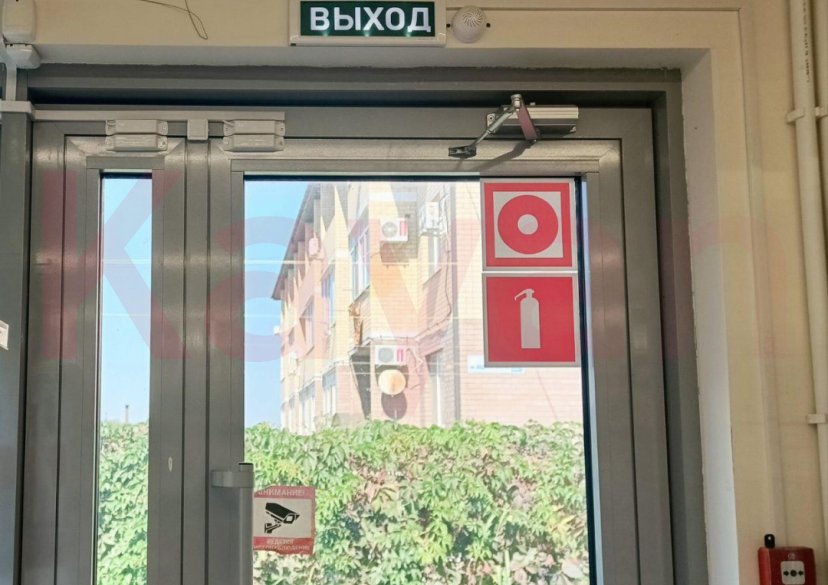 Продажа коммерции, 240 кв.м (Торговое) фото 4 Продажа коммерции, 240 кв.м (Торговое) фото 4