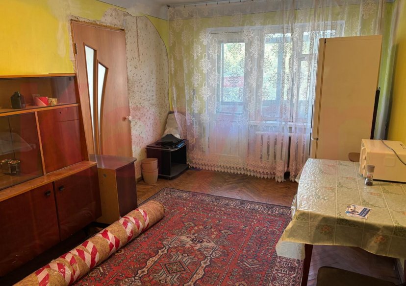 Продажа 3-комн. квартиры, 56 кв.м фото 0