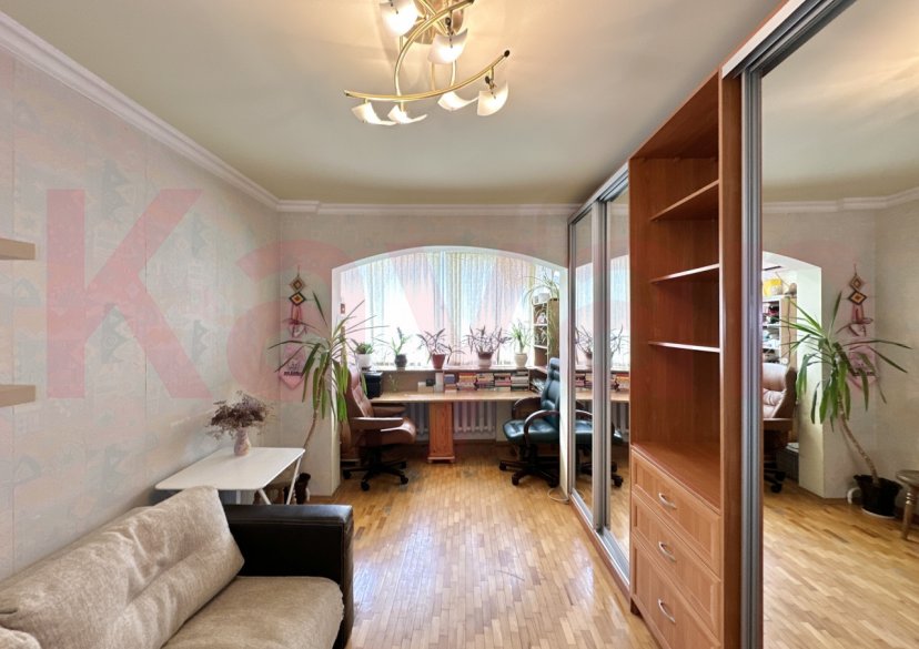 Продажа 4-комн. квартиры, 81 кв.м фото 4