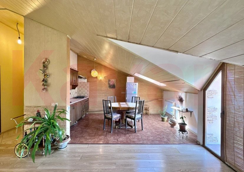 Продажа 2-комн. квартиры, 67 кв.м фото 0