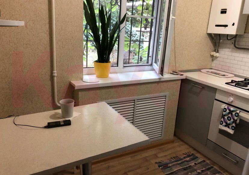 Продажа 3-комн. квартиры, 56 кв.м фото 0