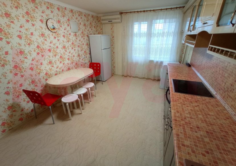 Аренда 2-комн. квартиры, 70 кв.м фото 2