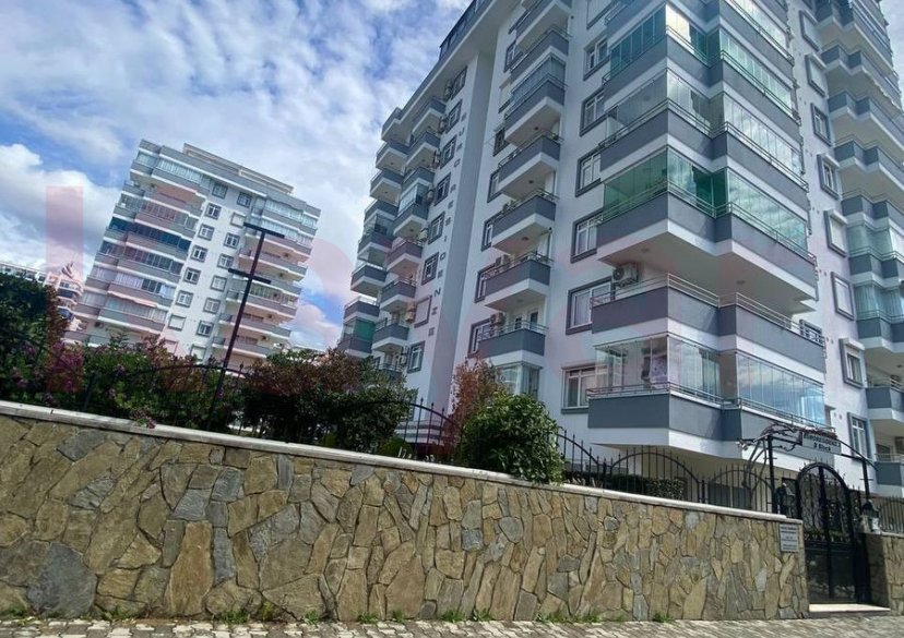 Продажа 3-комн. квартиры, 134 кв.м фото 3