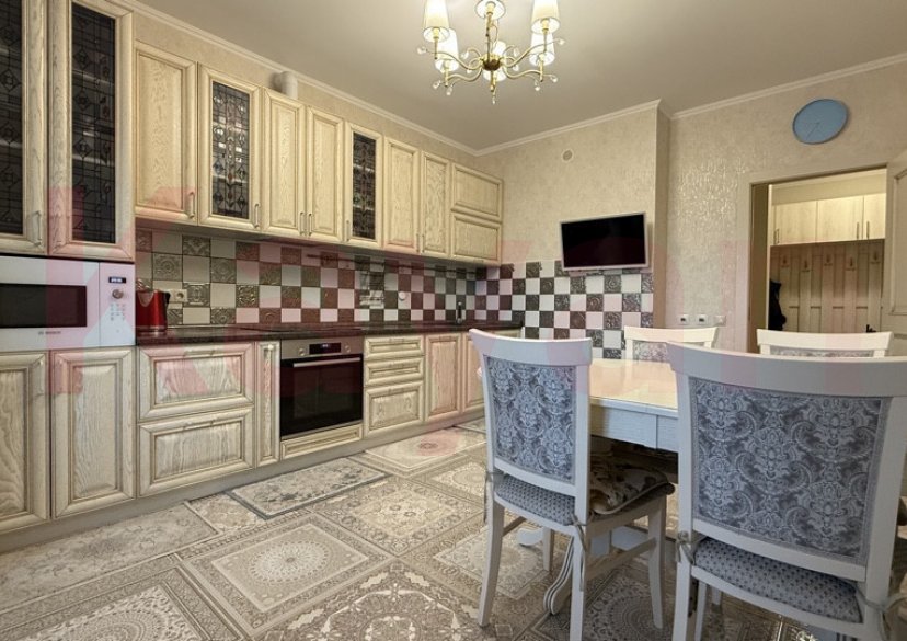 Продажа 3-комн. квартиры, 100 кв.м фото 0