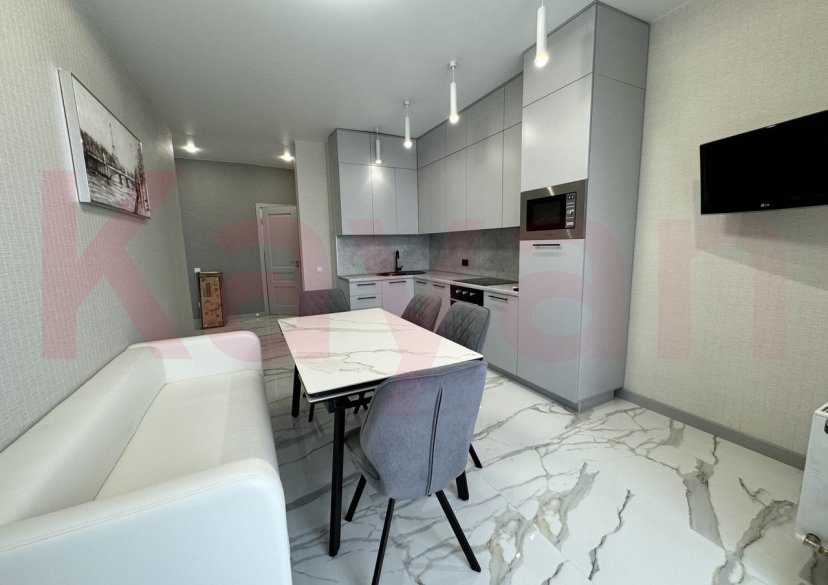 Аренда 2-комн. квартиры, 80 кв.м фото 2