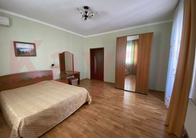 Аренда 2-комн. квартиры, 78 кв.м фото 1