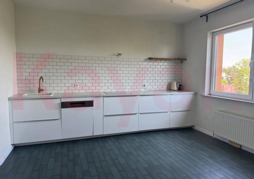 Продажа 3-комн. квартиры, 90.4 кв.м фото 1