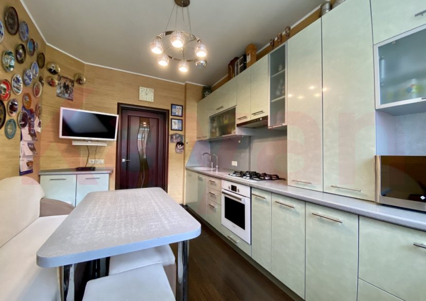 Продажа 4-комн. квартиры, 97.5 кв.м фото 1