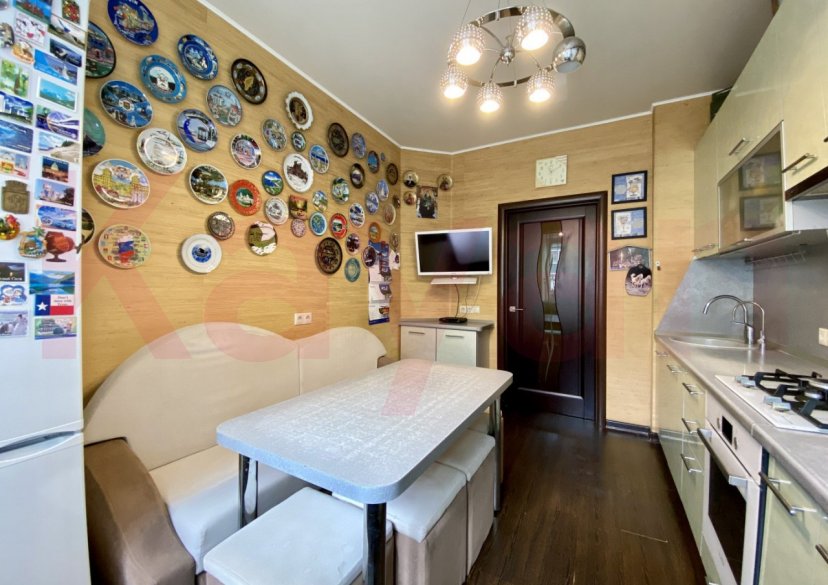 Продажа 4-комн. квартиры, 97.5 кв.м фото 2