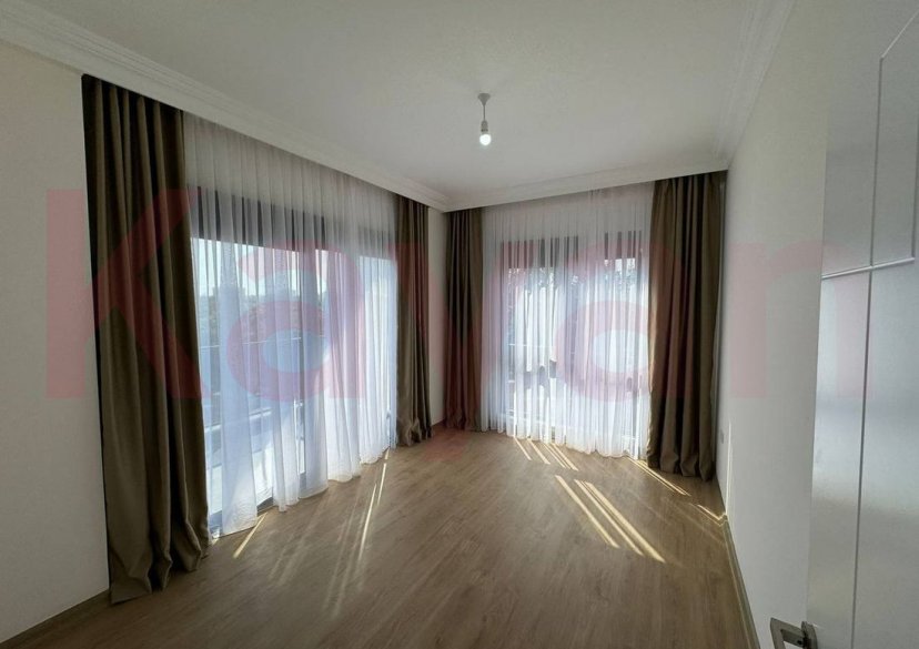Продажа 3-комн. квартиры, 65 кв.м фото 0
