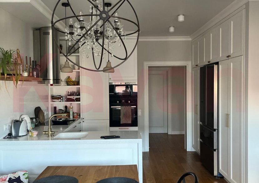 Продажа 3-комн. квартиры, 83 кв.м фото 0