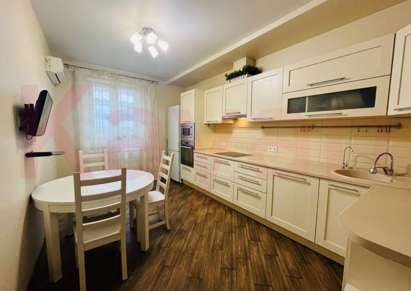 Продажа 3-комн. квартиры, 87 кв.м фото 0