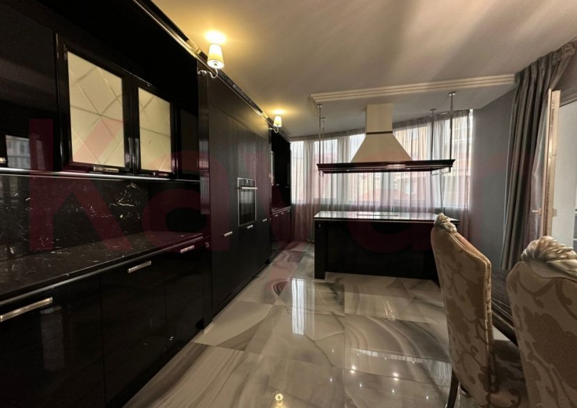 Продажа 4-комн. квартиры, 152 кв.м фото 2