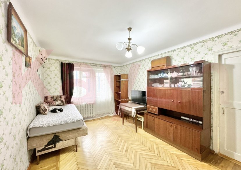 Продажа 3-комн. квартиры, 56.1 кв.м фото 0