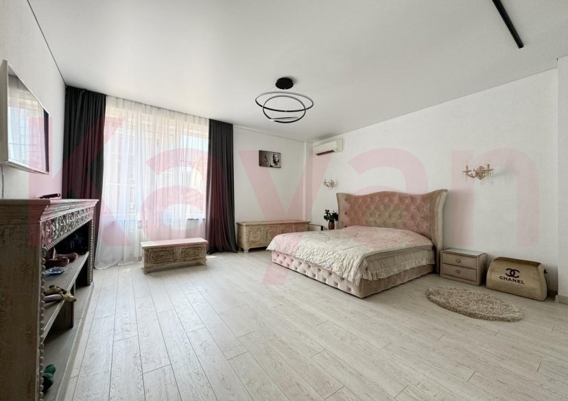 Продажа 3-комн. квартиры, 128 кв.м фото 0