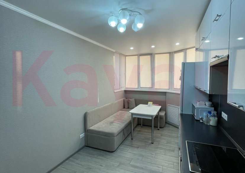 Продажа 2-комн. квартиры, 60.5 кв.м фото 2