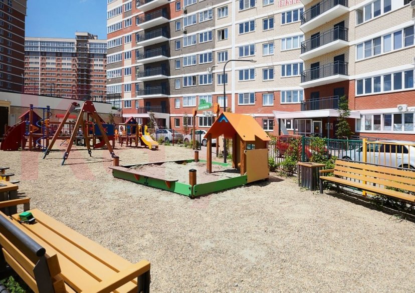 Продажа 2-комн. квартиры, 49.8 кв.м фото 3