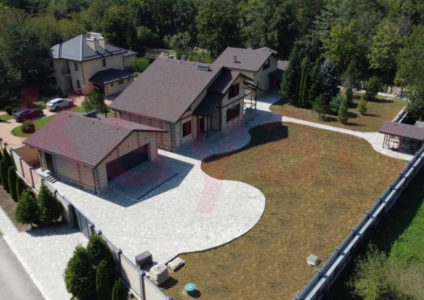 Продажа дома, 252 кв.м фото 2