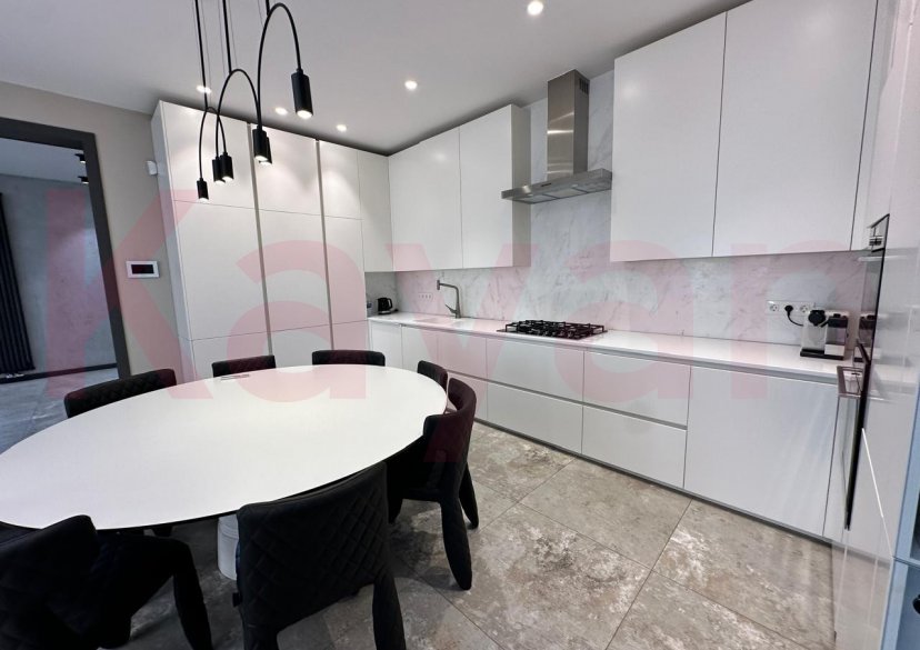 Продажа дома, 210 кв.м фото 2