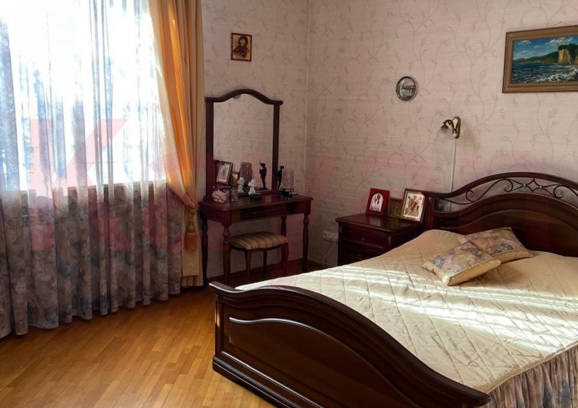 Продажа дома, 240 кв.м фото 9