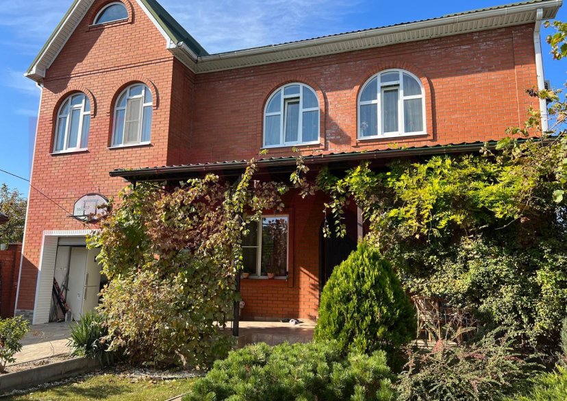 Продажа дома, 240 кв.м фото 0