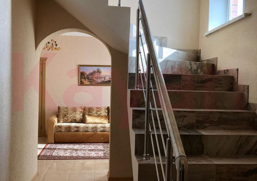 Продажа дома, 220 кв.м фото 2