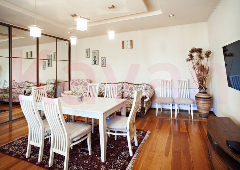 Продажа коттеджа, 705 кв.м фото 1