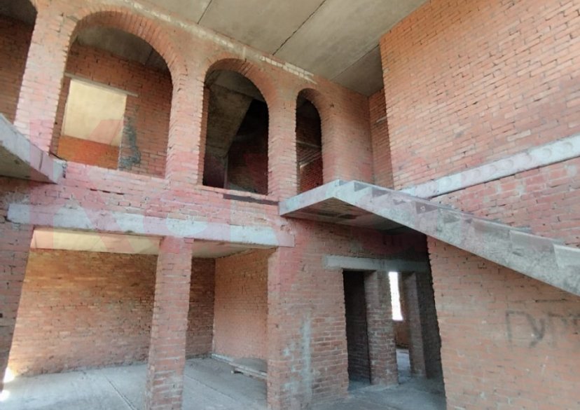 Продажа дома, 350 кв.м фото 3