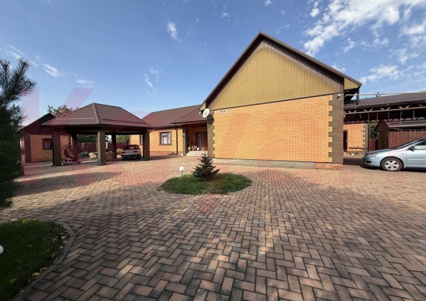 Продажа дома, 240 кв.м фото 2