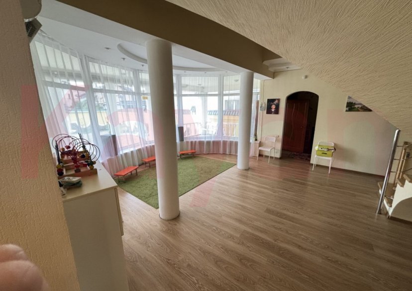 Продажа дома, 190 кв.м фото 3