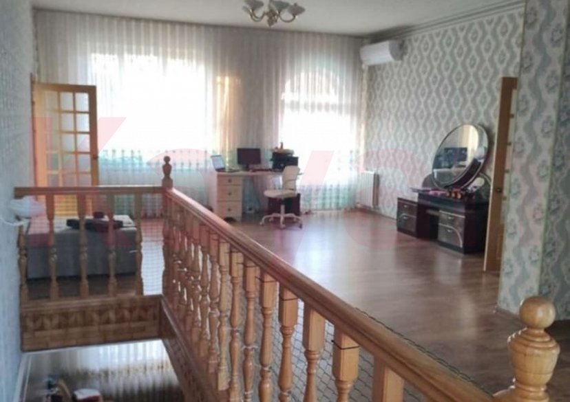 Продажа дома, 300 кв.м фото 1