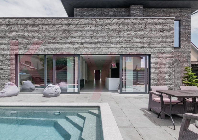 Продажа дома, 400 кв.м фото 0