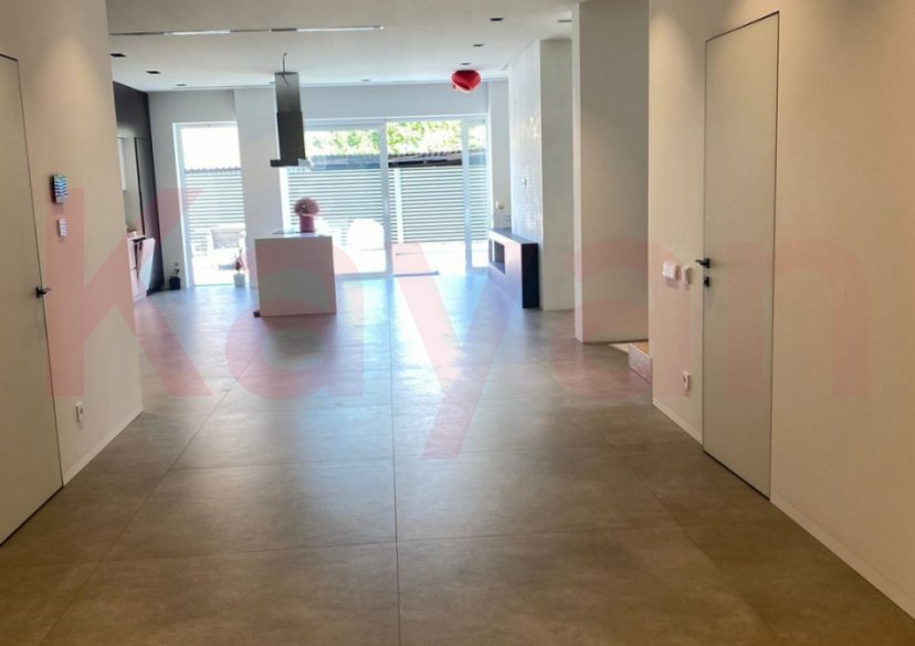 Продажа дома, 400 кв.м фото 8