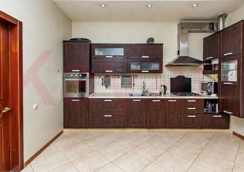 Продажа дома, 337 кв.м фото 2