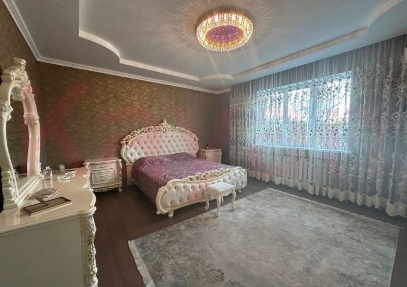 Продажа дома, 280 кв.м фото 1