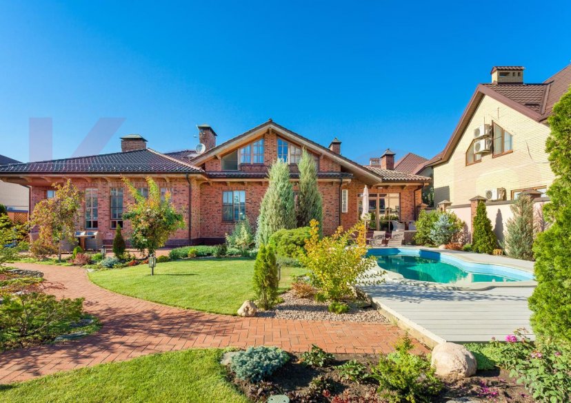 Продажа дома, 470 кв.м фото 1