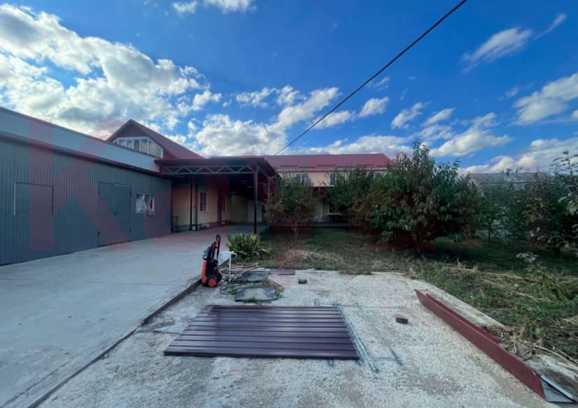 Продажа коттеджа, 572 кв.м фото 3