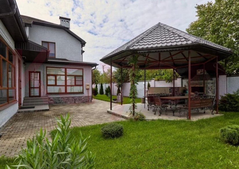 Продажа дома, 400 кв.м фото 2